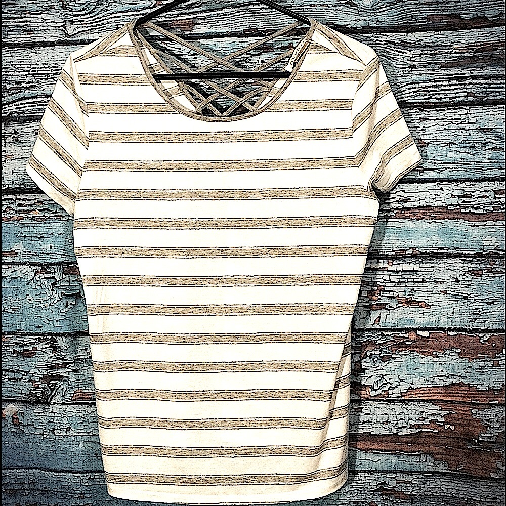 NWOT WHITE GREY STRIPE CRISS CROSS SHIRT/ MARLOW